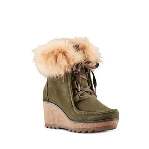 Cougar Green and Beige Wedge Boots with Faux Fur